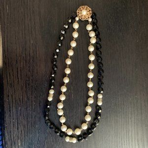 Beautiful Vintage Pearl and Black Bead Necklace